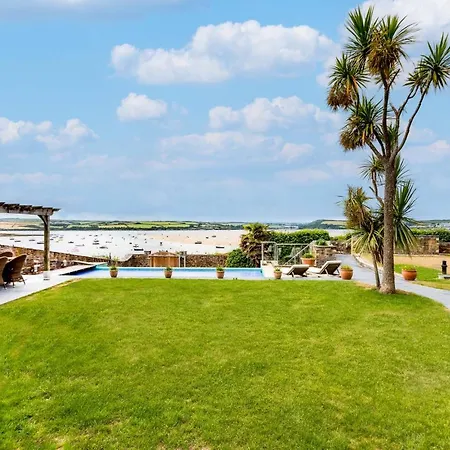 Camel Point Holiday home Wadebridge